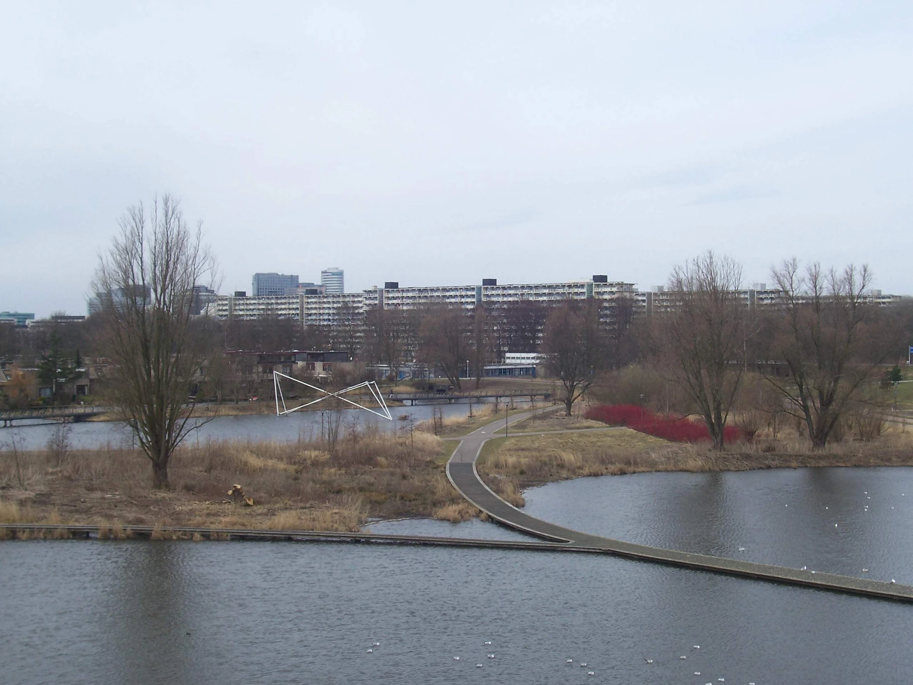 Nelson Mandelapark in Amsterdam-Zuidoost seen from the viewing tower, with the Bijlmer flats on the horizon
